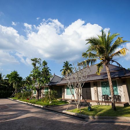 Dream Garden Resort Ampawa Амфава Екстериор снимка