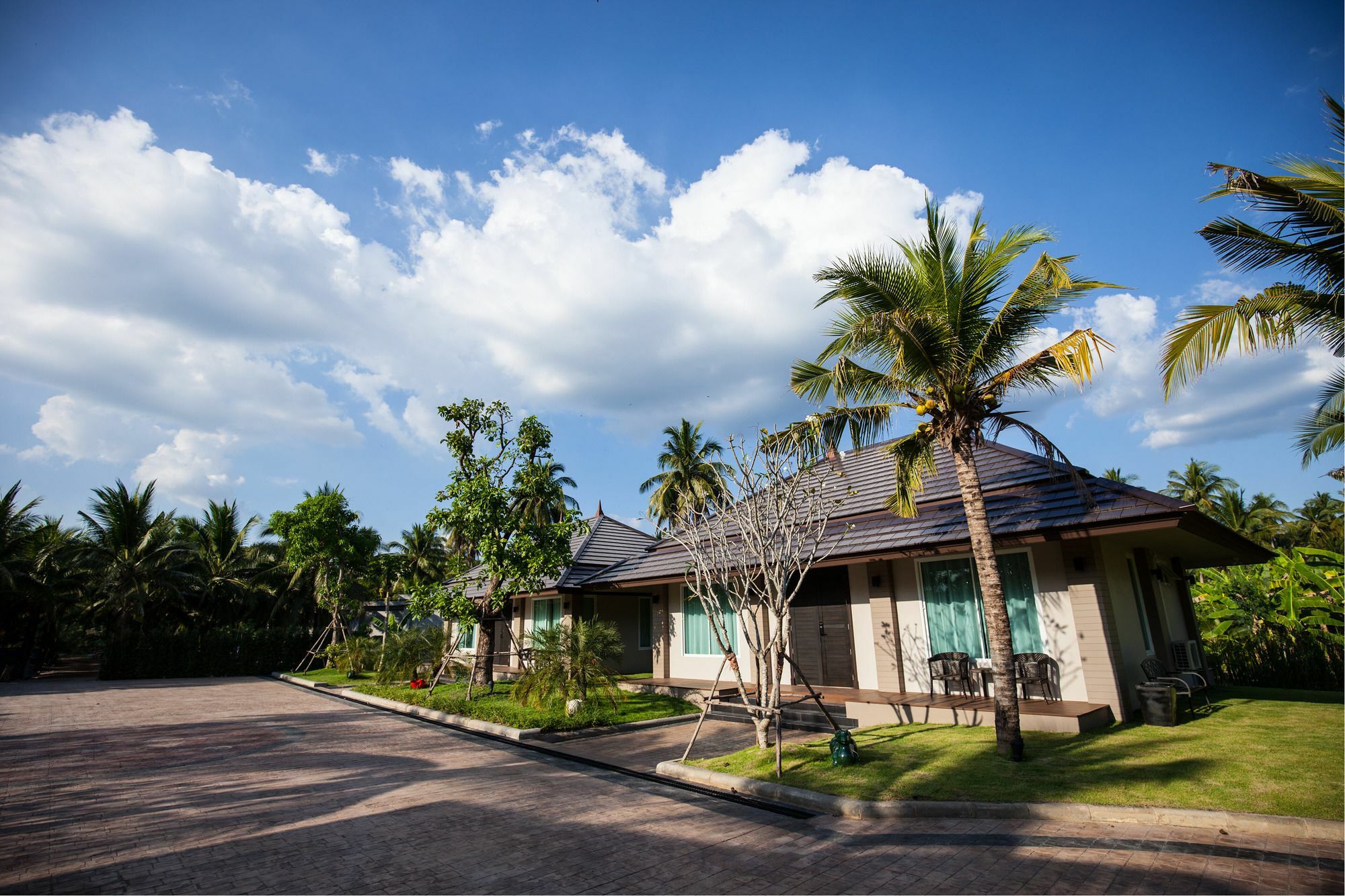 Dream Garden Resort Ampawa Амфава Екстериор снимка